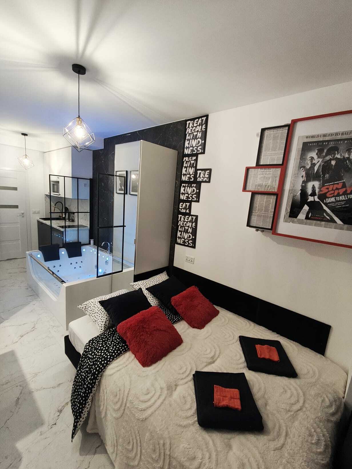 WhatsApp Image 2025-10-21 at 21.53.18 (3).jpeg