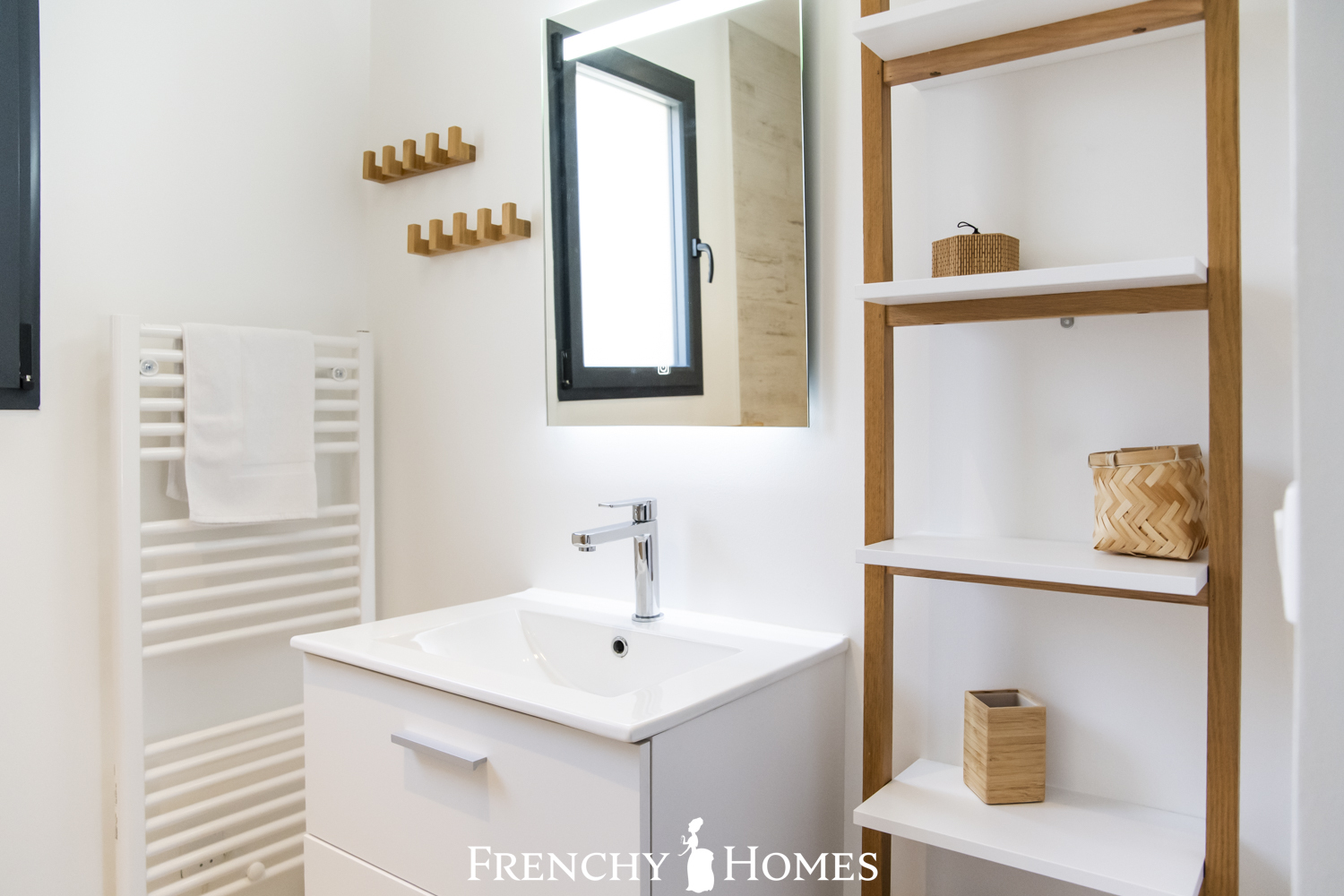 FrenchyHomes25Logo-180.jpg
