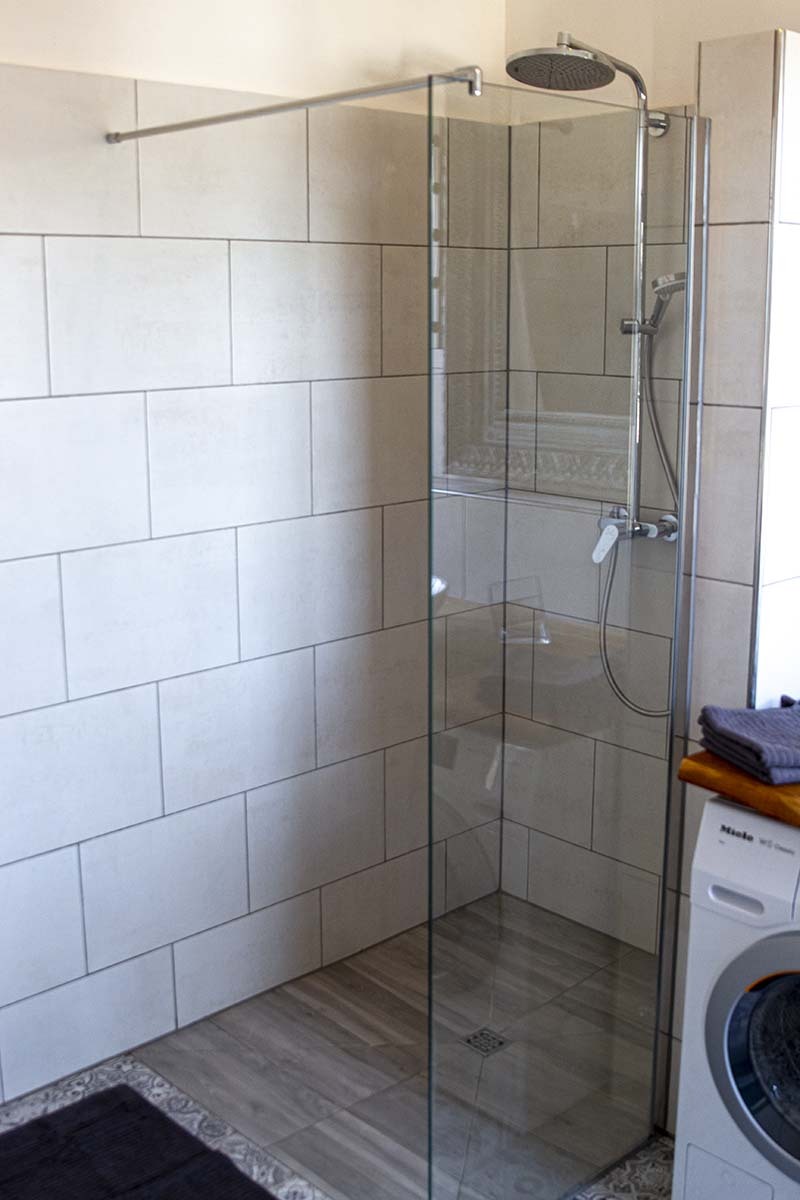 dusche.jpg