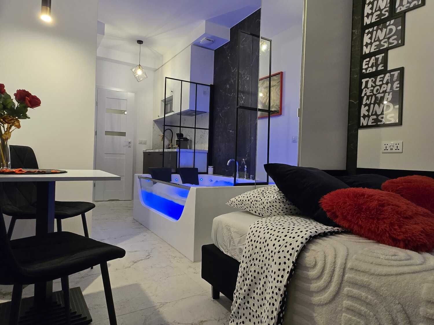 WhatsApp Image 2025-10-21 at 21.23.51 (2).jpeg