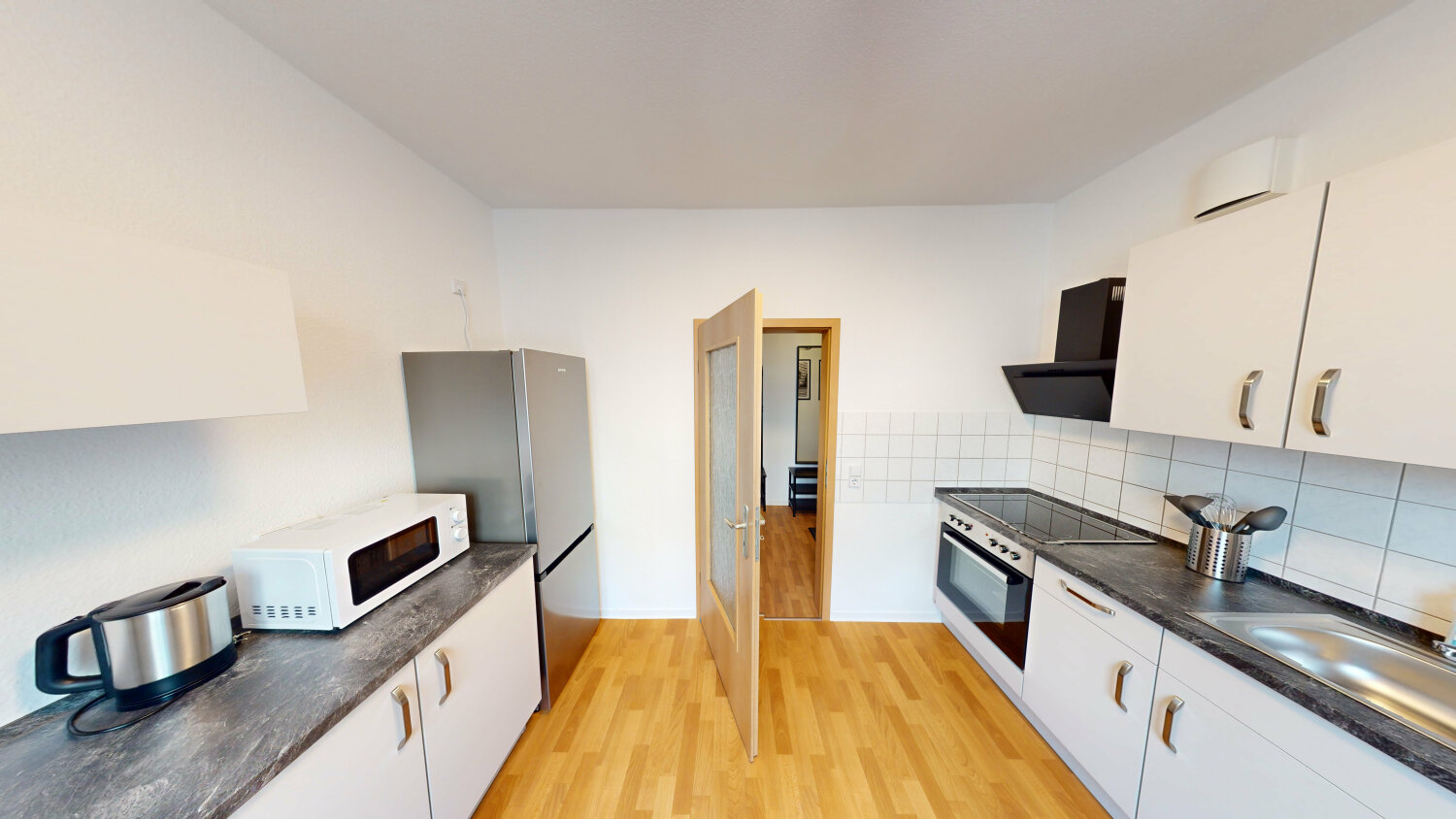 Jahnstr. 22 1R Küche (3).jpg