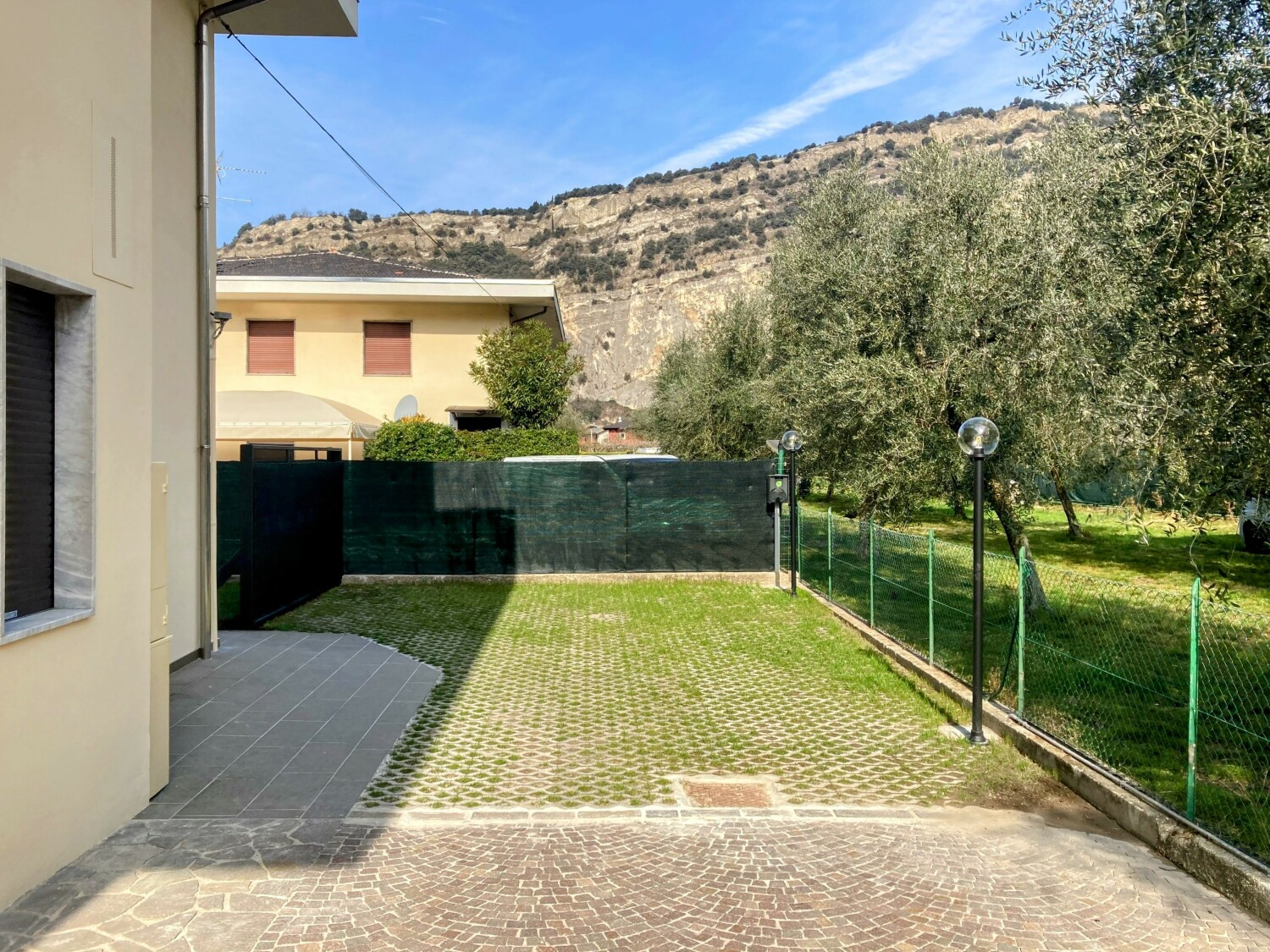 15 - 2023_03_19_parcheggio_001.jpg