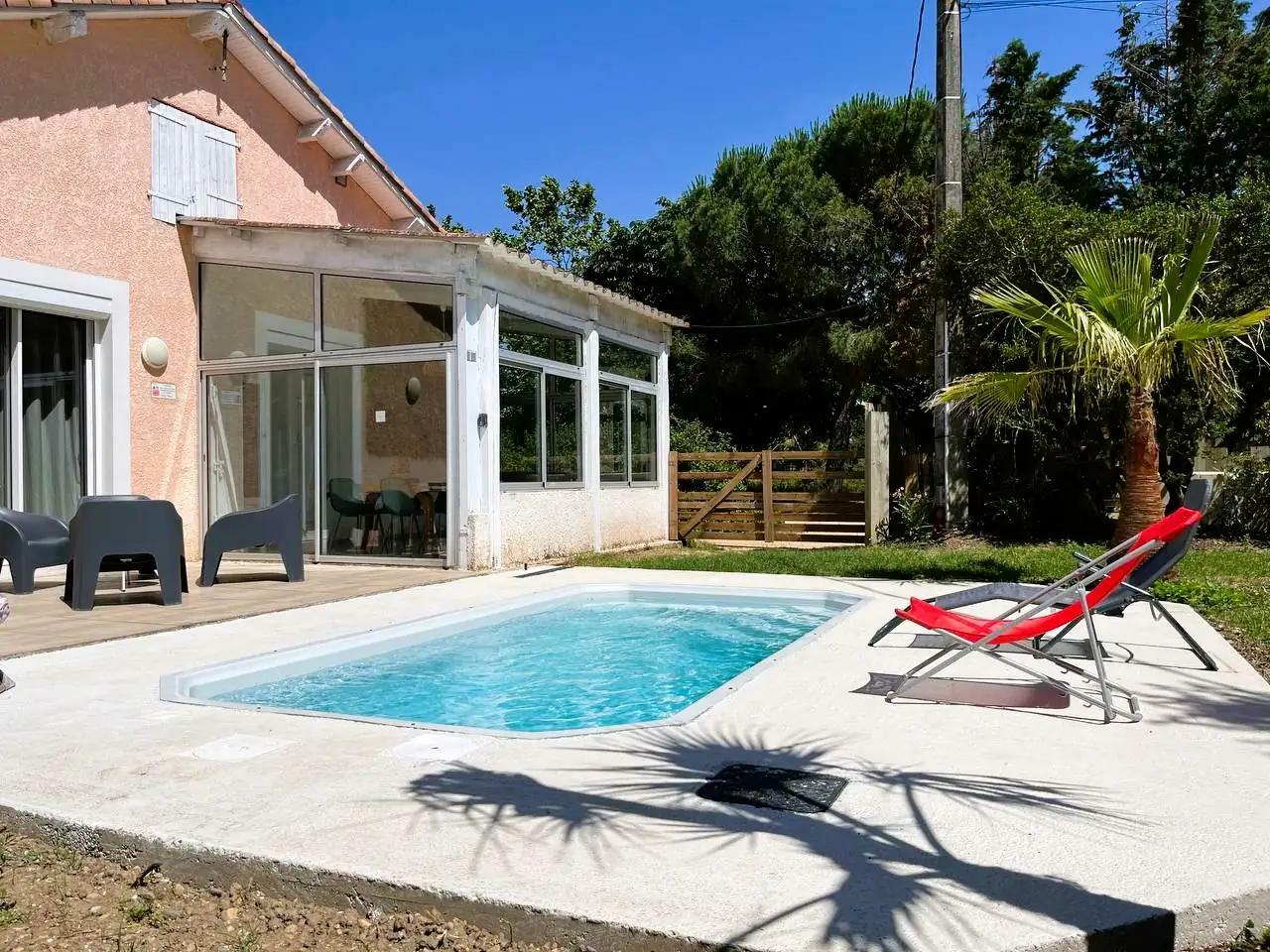 gite-bien-etre-piscine-vacances-tarn.jpg