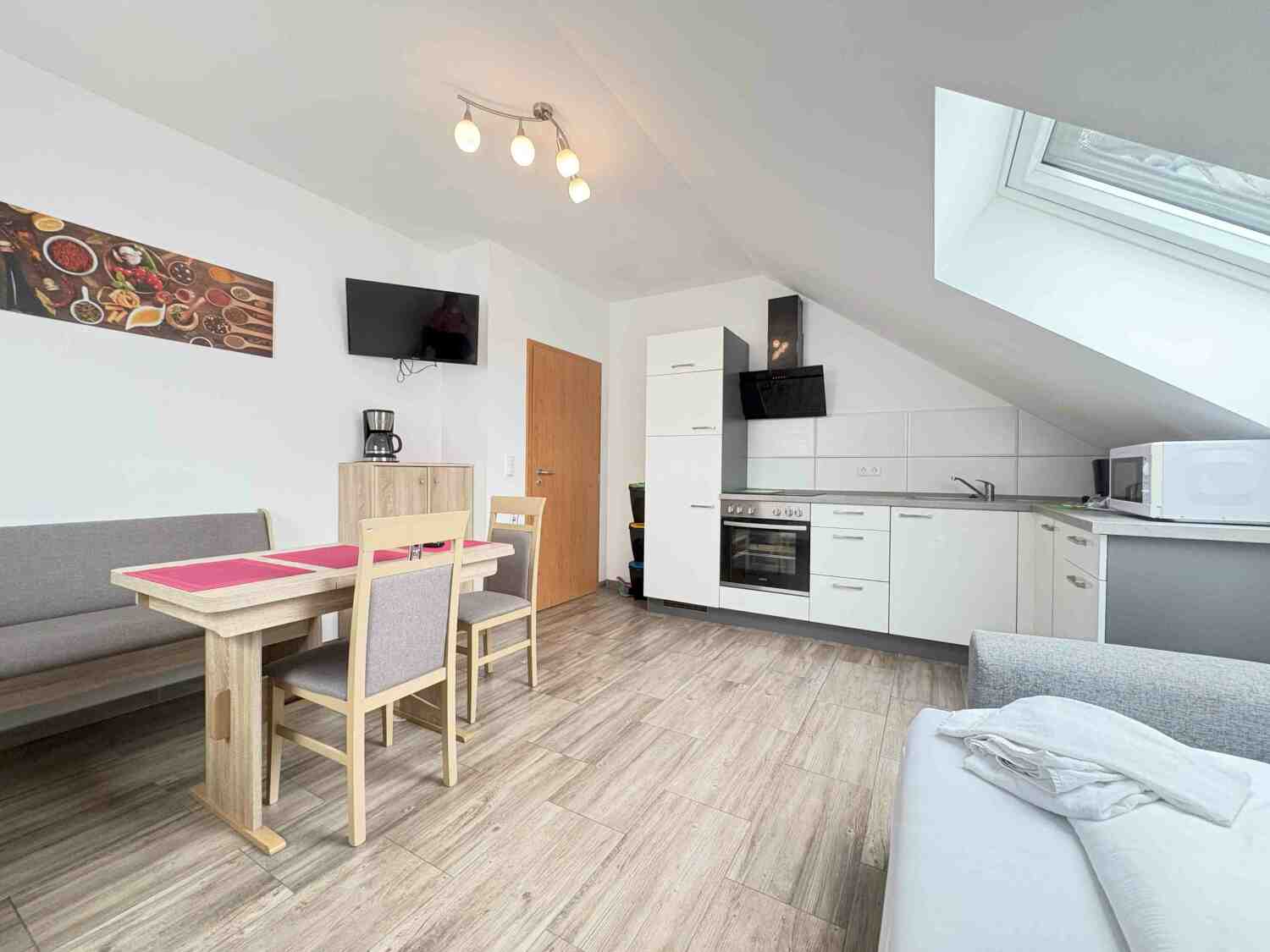 STB114_ Eichenstraße 1, 92449 Steinberg am See (3).jpg