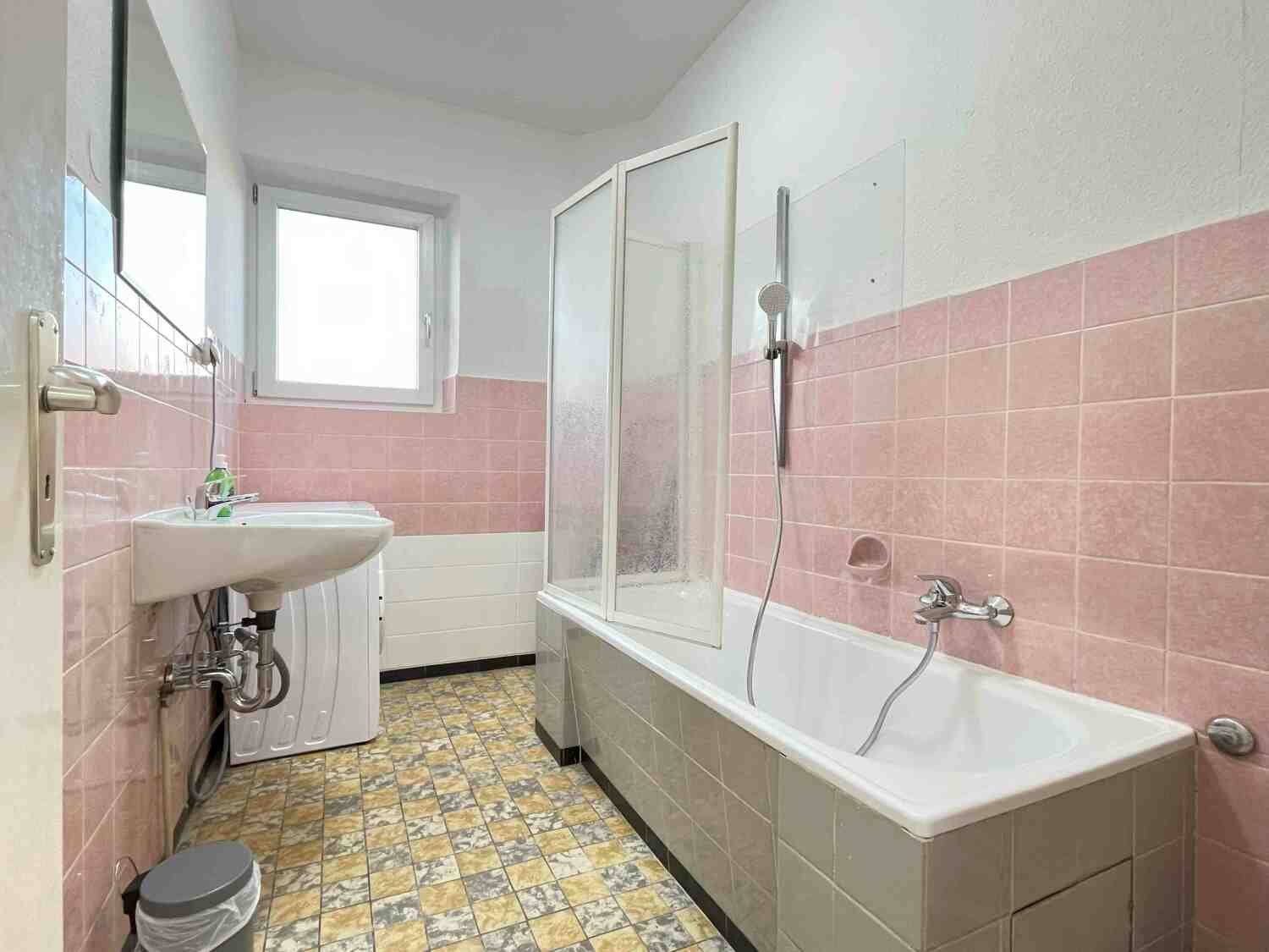 SAD701_(EG) Dachelhofer Straße 115, 92421 Schwandorf (9).jpg