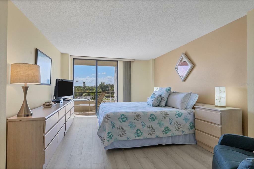 AnyConv.com__d003 (23).jpg