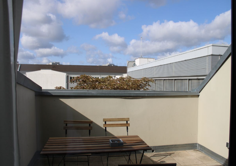 2023-11-28 17_30_50-Tolles Loft Apartment im Herzen von Mitte, Berlin.png