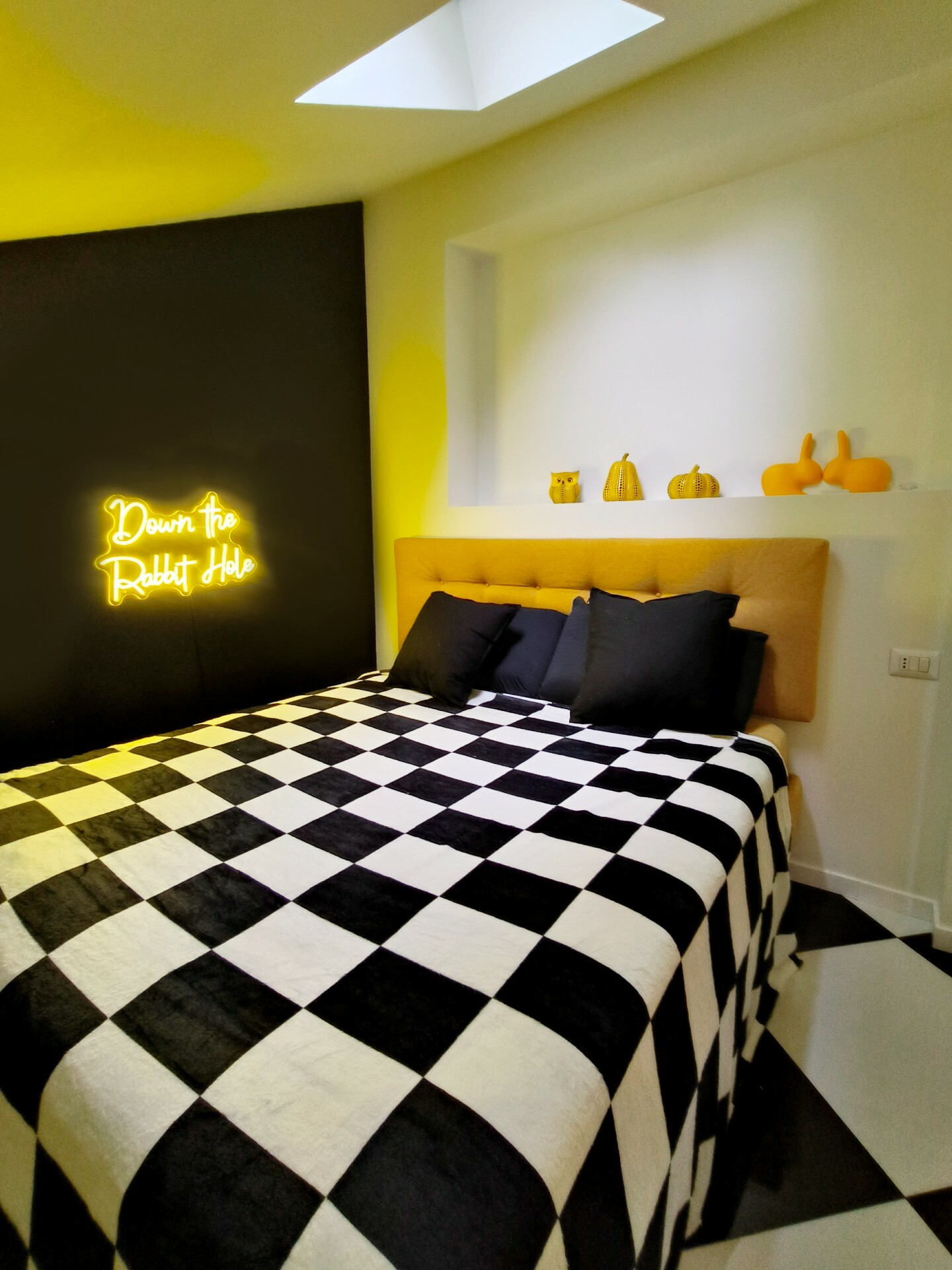 rabbit hole 16.jpg