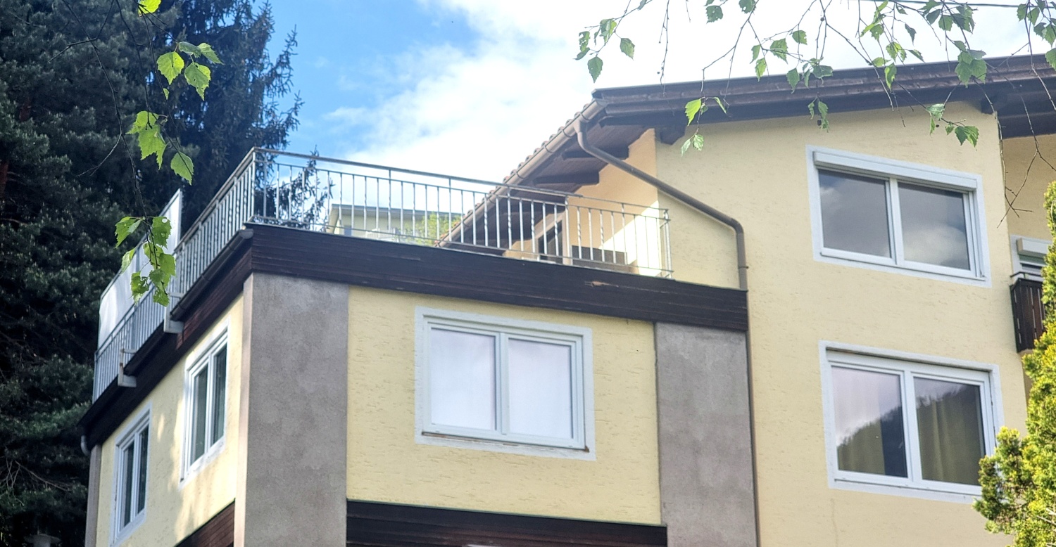 Hausansicht 20250423_163249.jpg