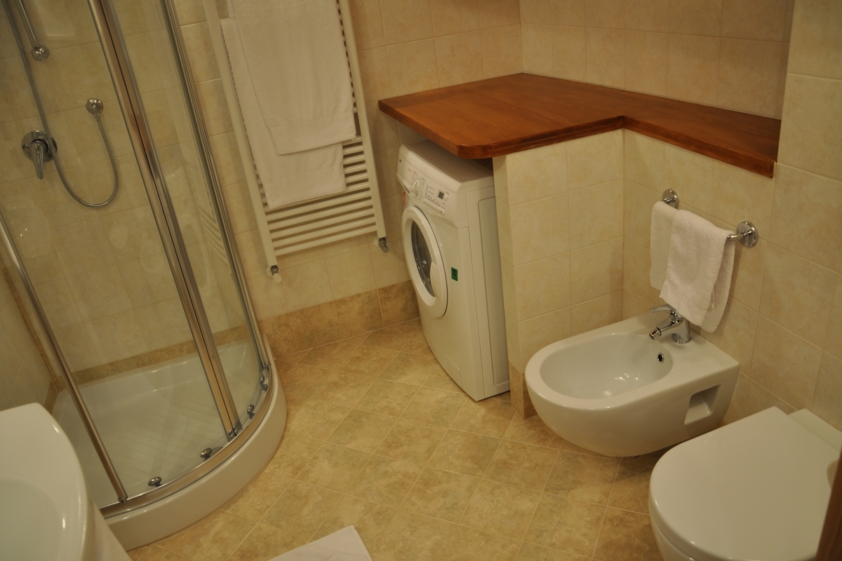 adriabella casa sanboldo appartamento manin 15 interni bagno.jpg