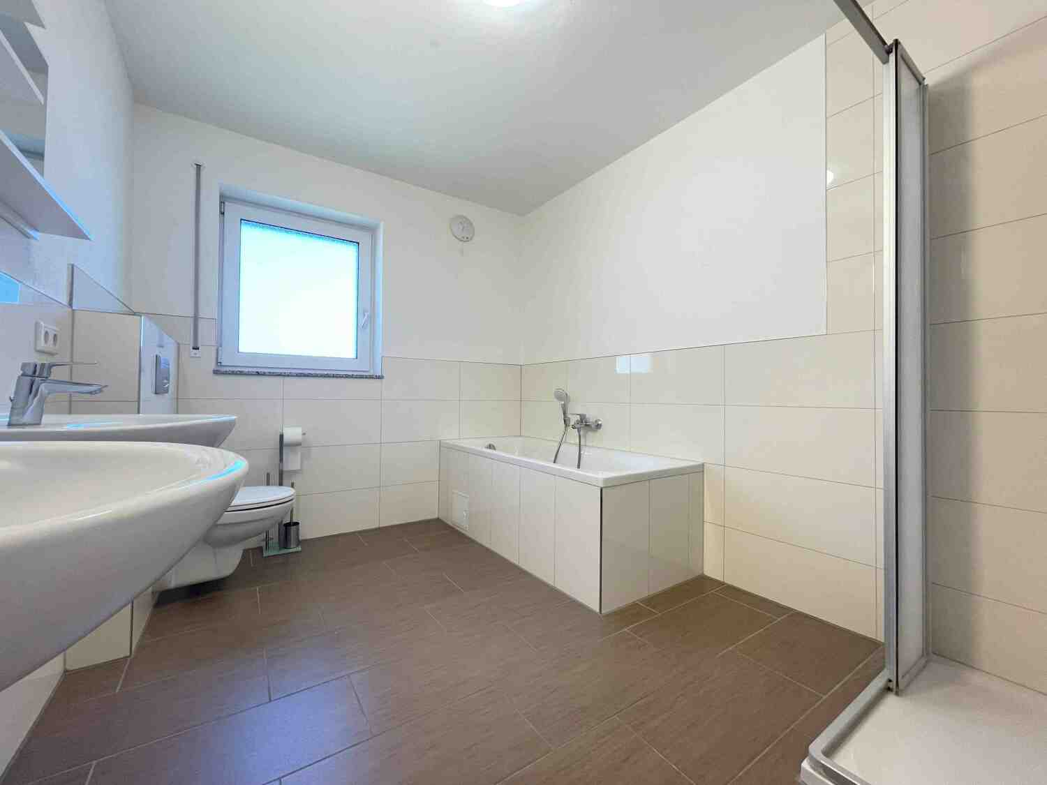 MAX117_ Industriestraße 25b, 93142 Maxhütte-Haidhof (9).jpg