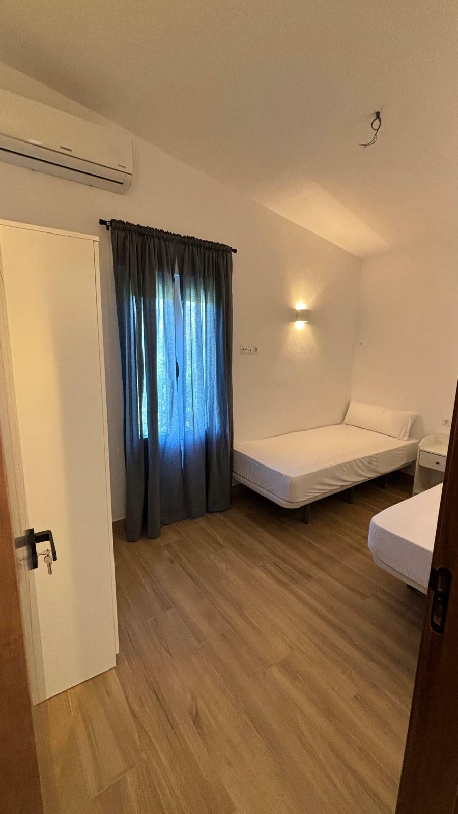 HABIT 2 CUARTO CASA ARROYO BUJIAS.jpg