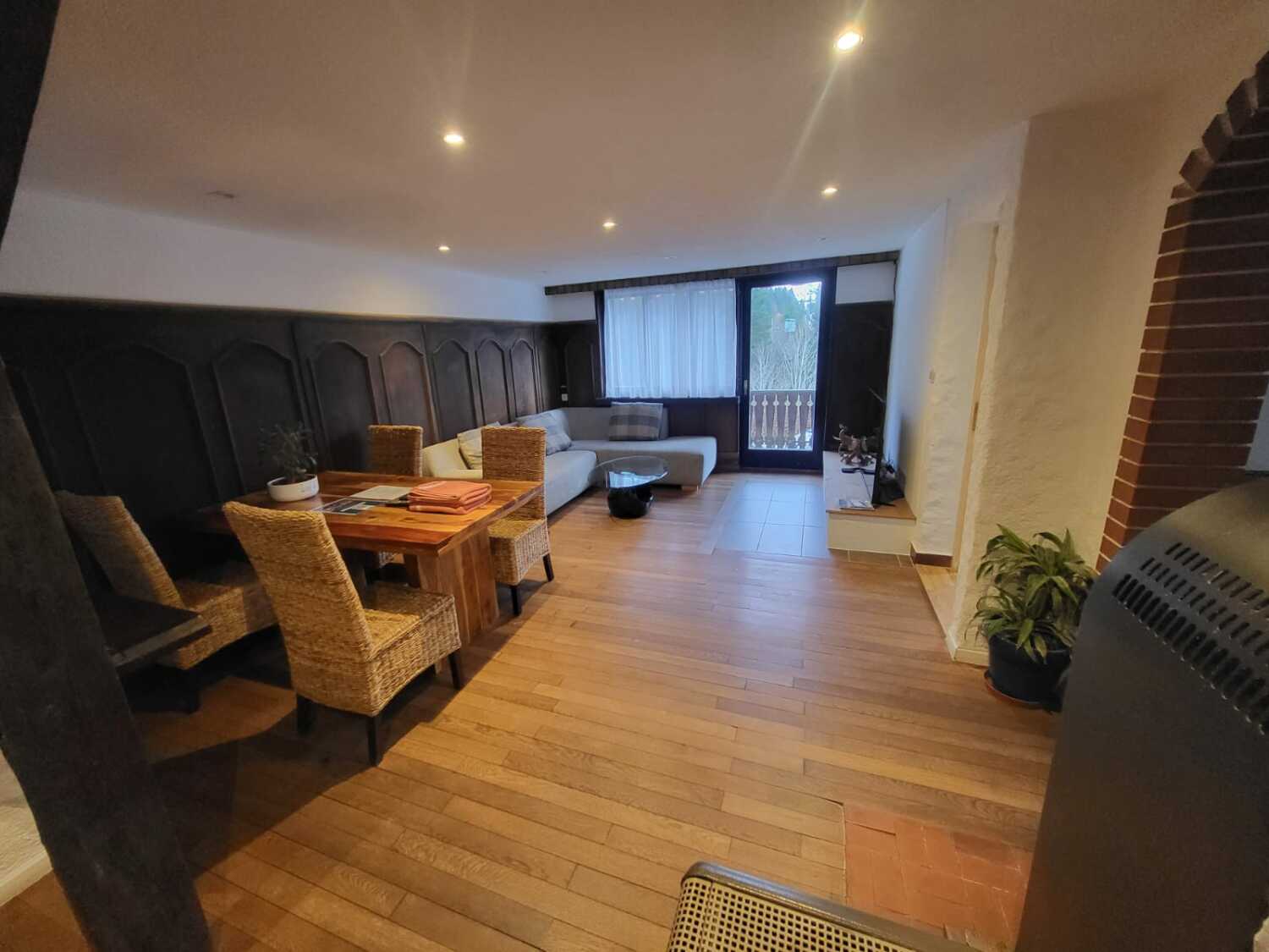 1. OG West_Wohnzimmer Ansicht nach Süd 2.jpeg