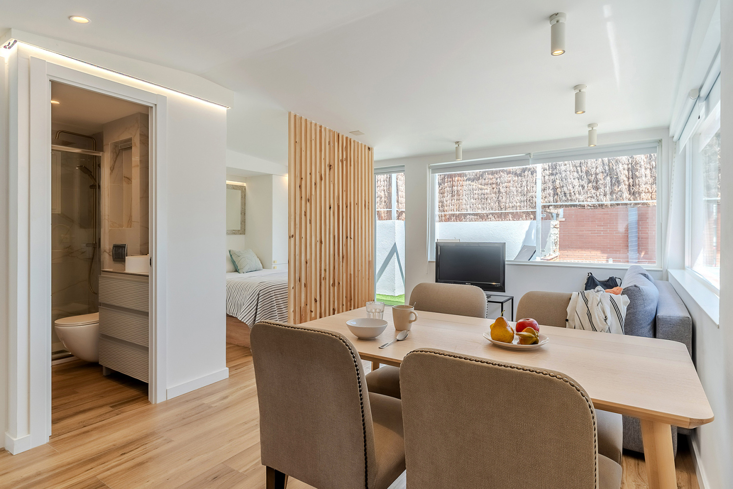 HOLIDAY Jijo 3 WEB (6).jpg