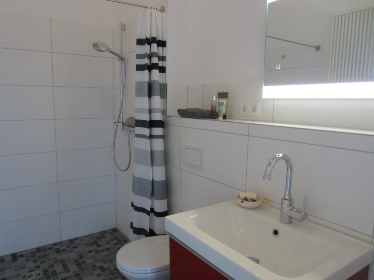 Badezimmer  1.10.JPG