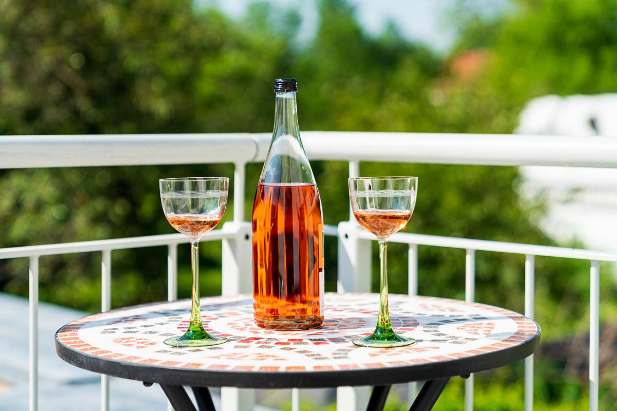 (6) Balkonfeeling mit Wein.jpg
