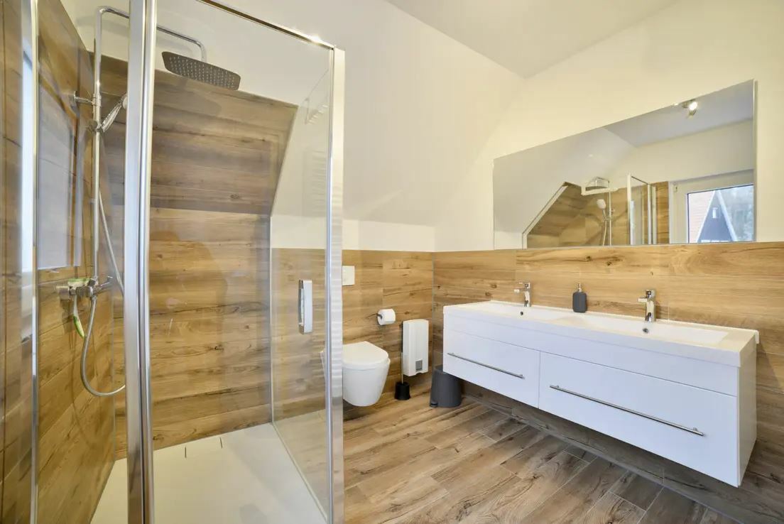 Villa Heidi Bad 2.OG.JPG