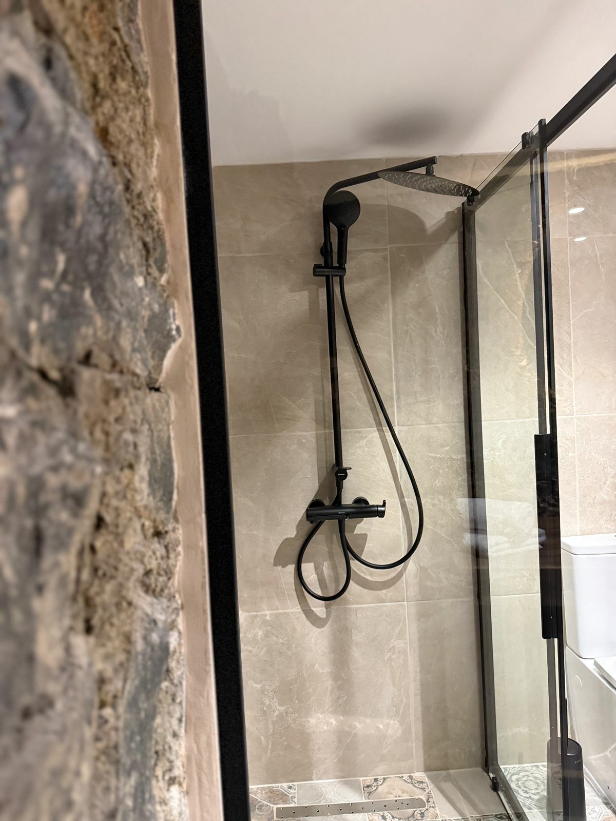 IMG-20251223-WA0037 - Copy.jpg