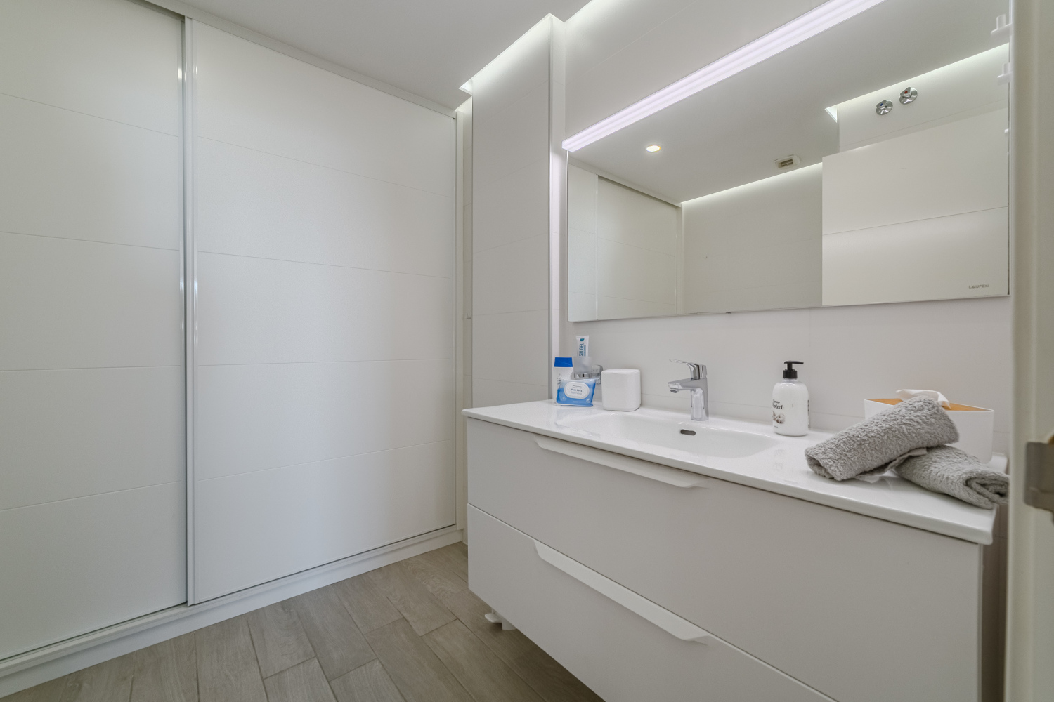 20251208 - 25 - Mi Paraiso - Ocean Garden 1007 - De20V2-23.jpg