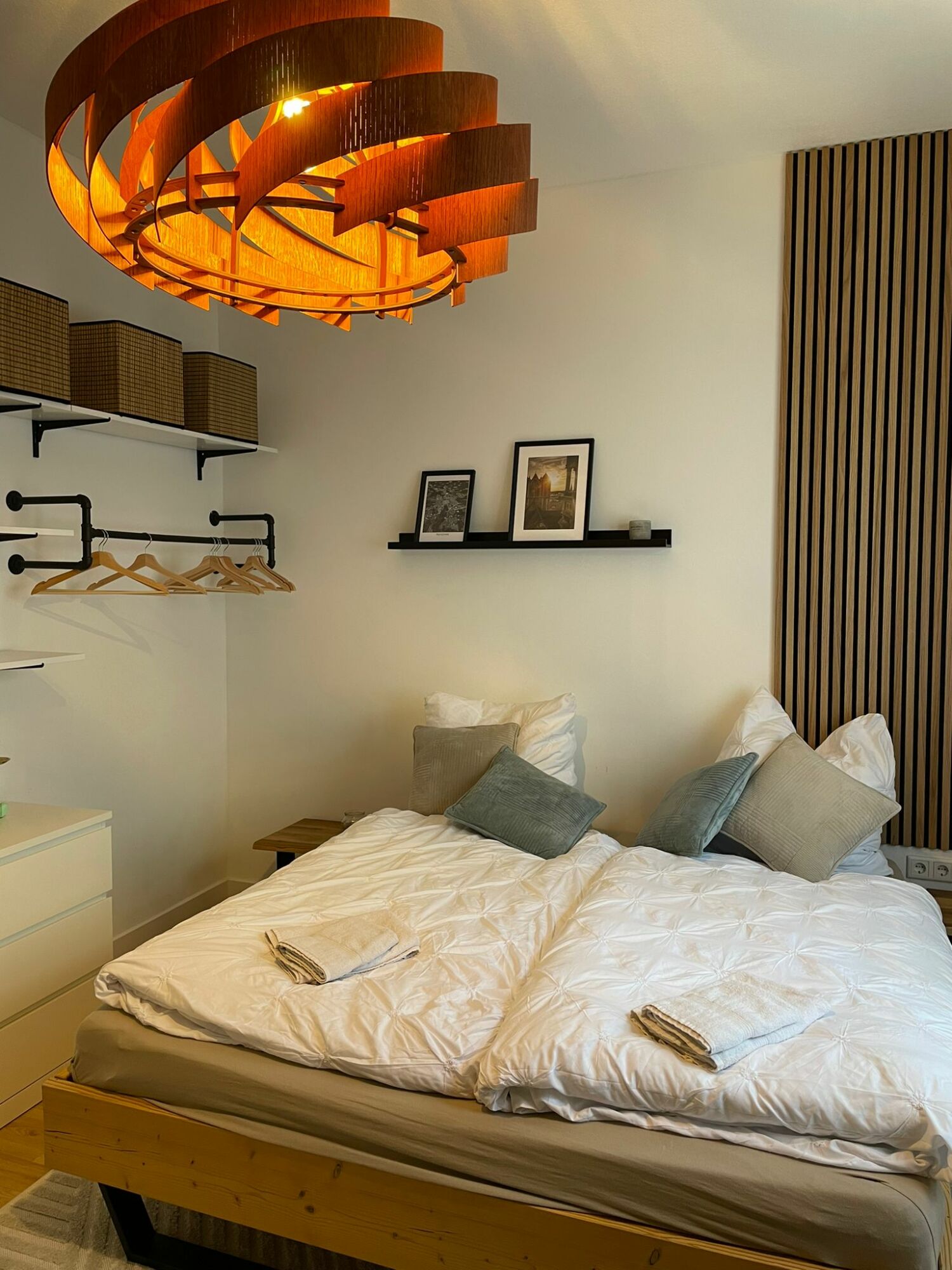 Schlafzimmer (3).jpeg