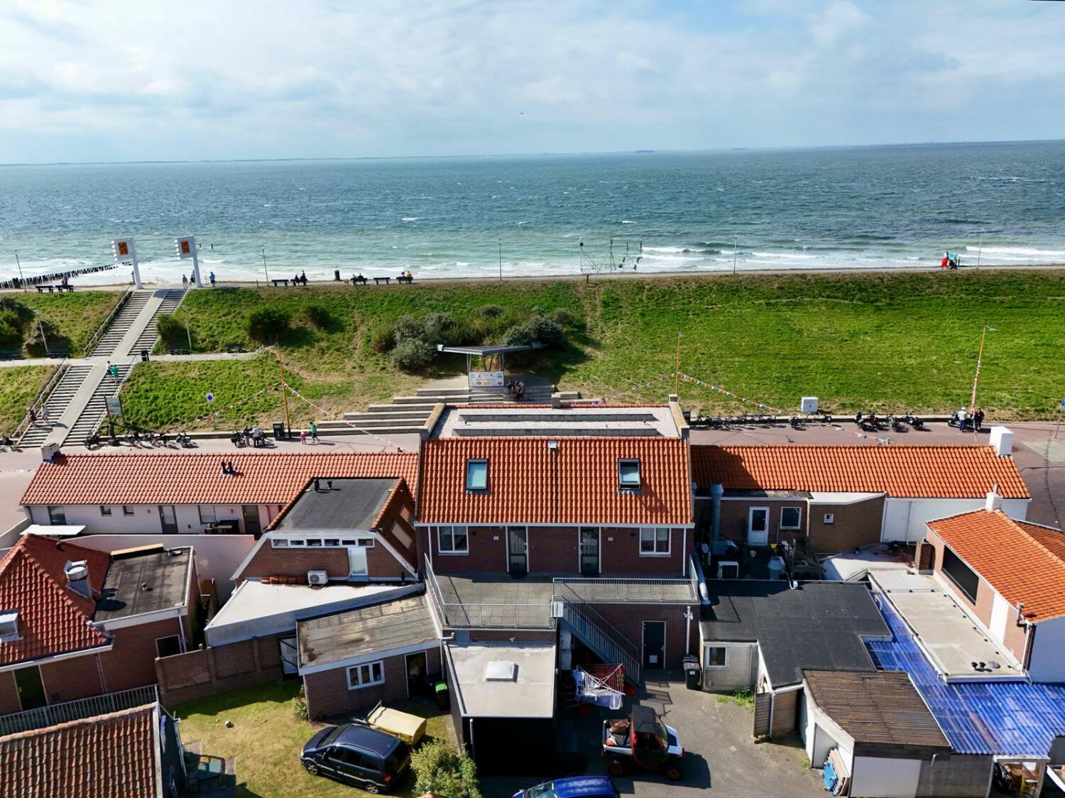 ´ n Ice Luftaufnahme Rückseite.jpg