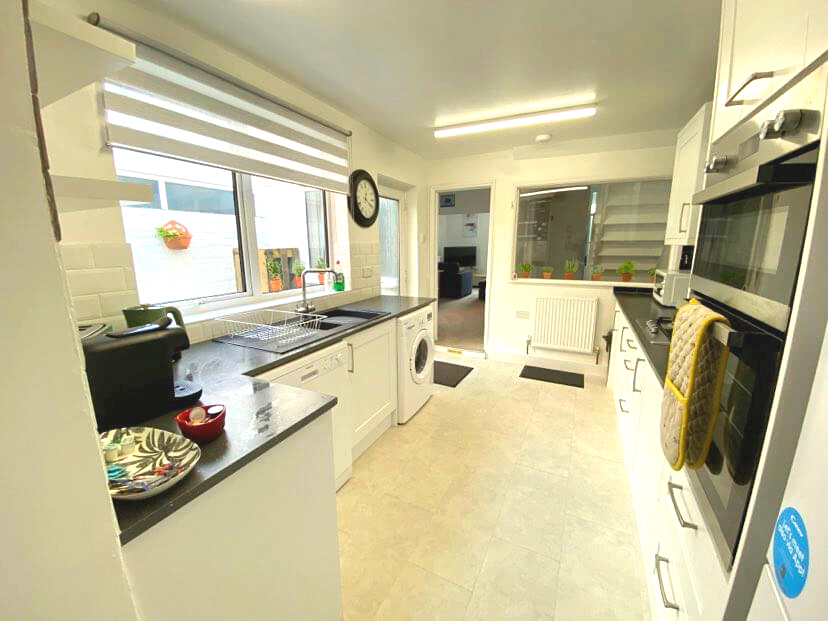 kitchen fotor (1).jpg