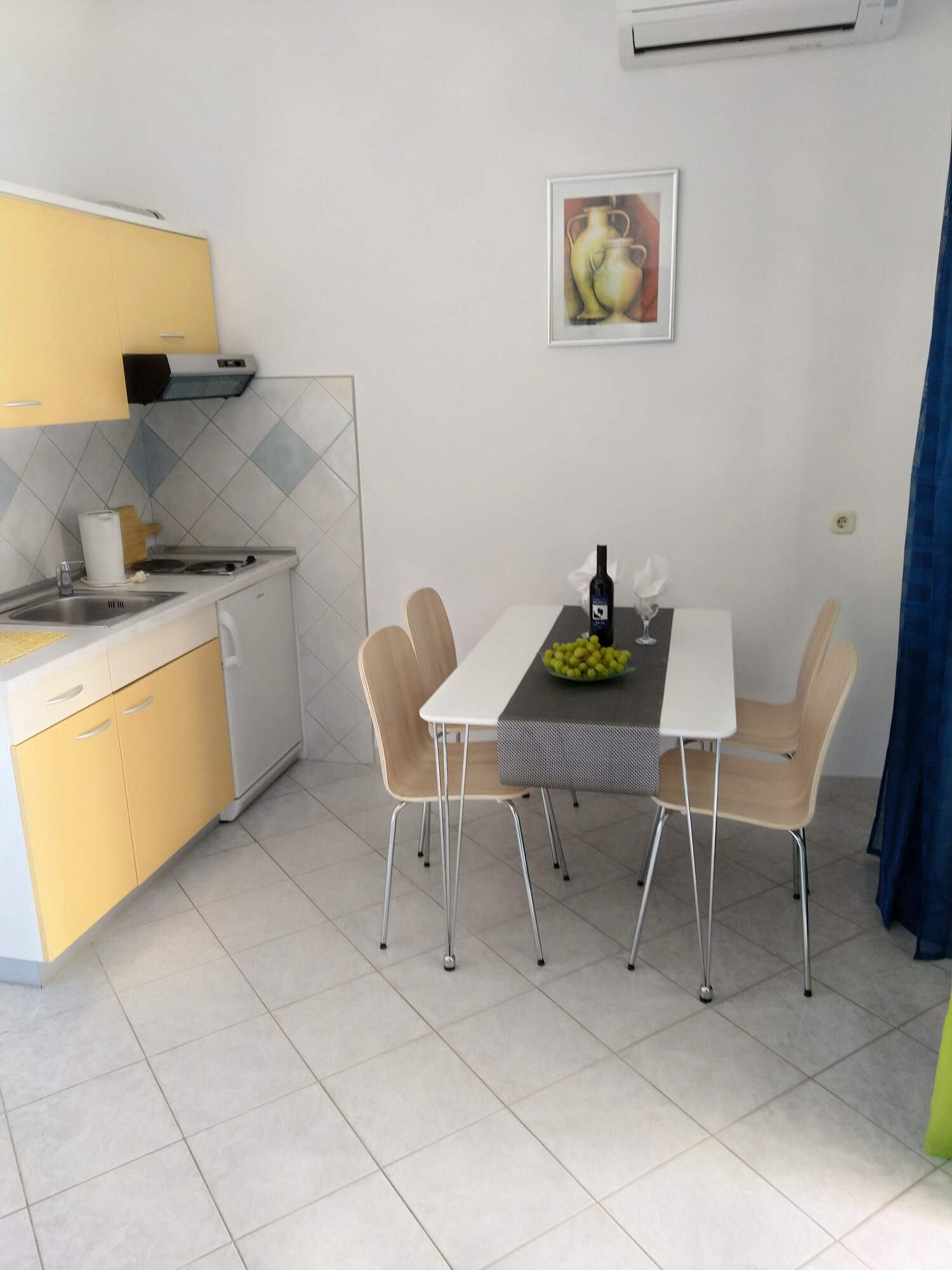Apartments StoMarica - Brela - Apartment 3 with bedroom, small ...