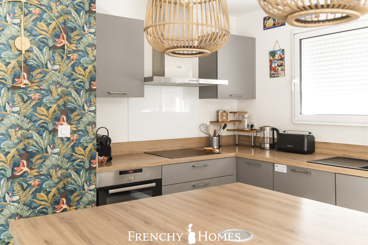 FrenchyHomes24Logo-438.jpg