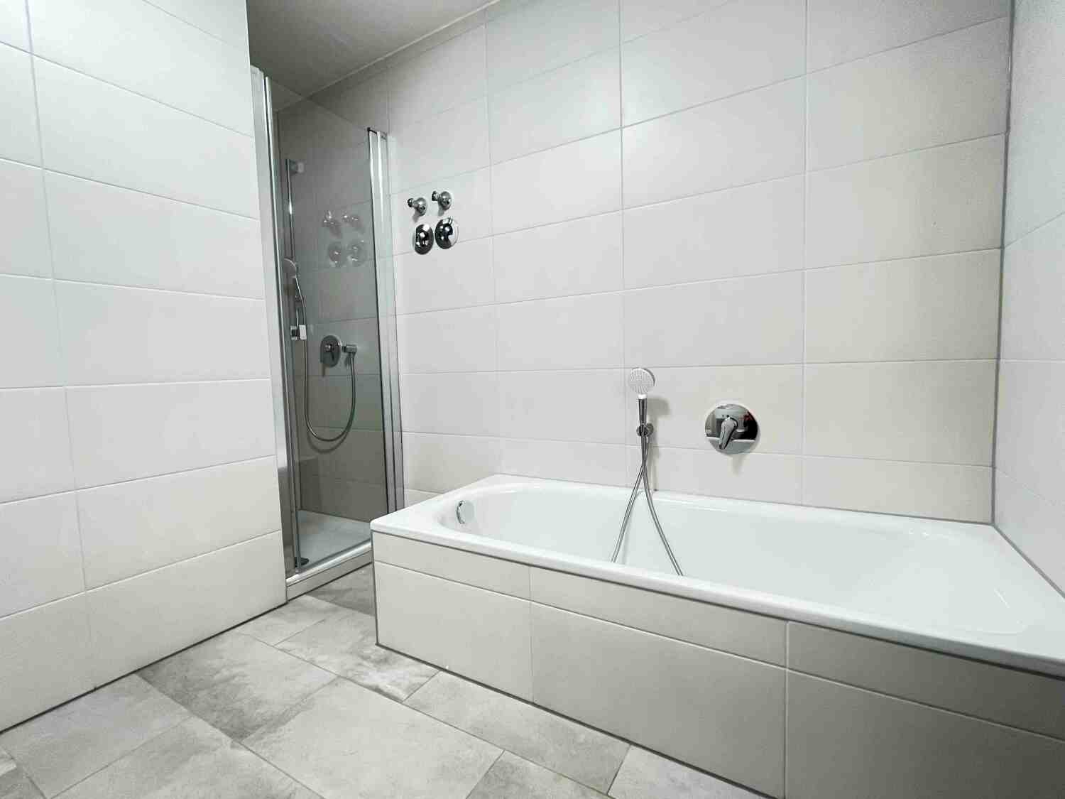 LAP101_(OG rechts) Pielmühler Straße 4, 93138 Lappersdorf (13).jpg