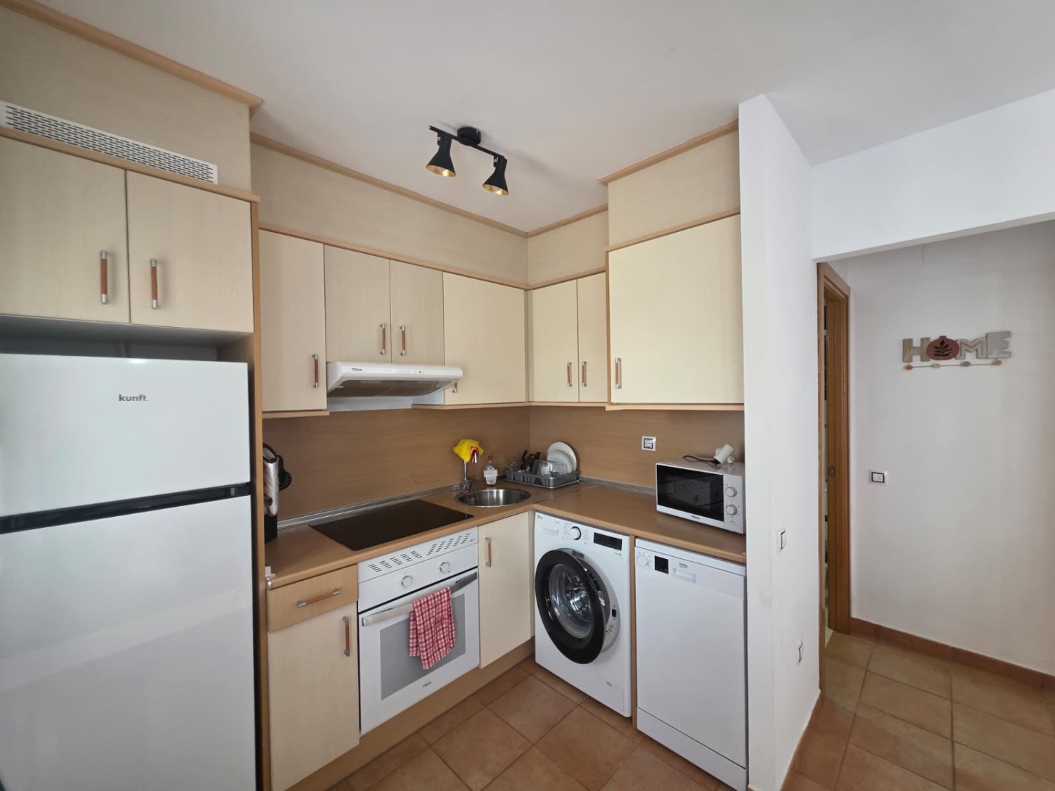 OM1249AGOTO2025 (9).jpg