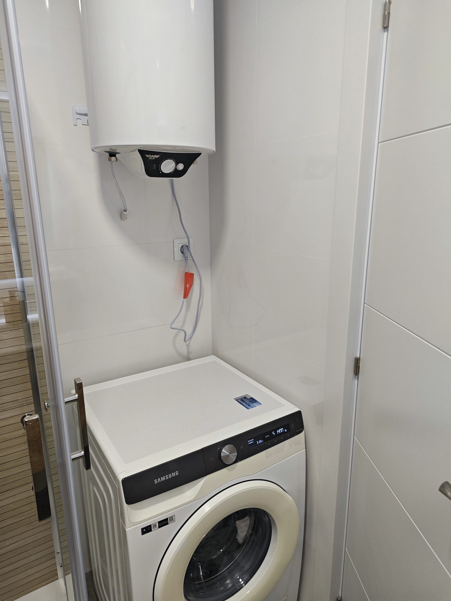 Lavadora y Termo 128.jpg