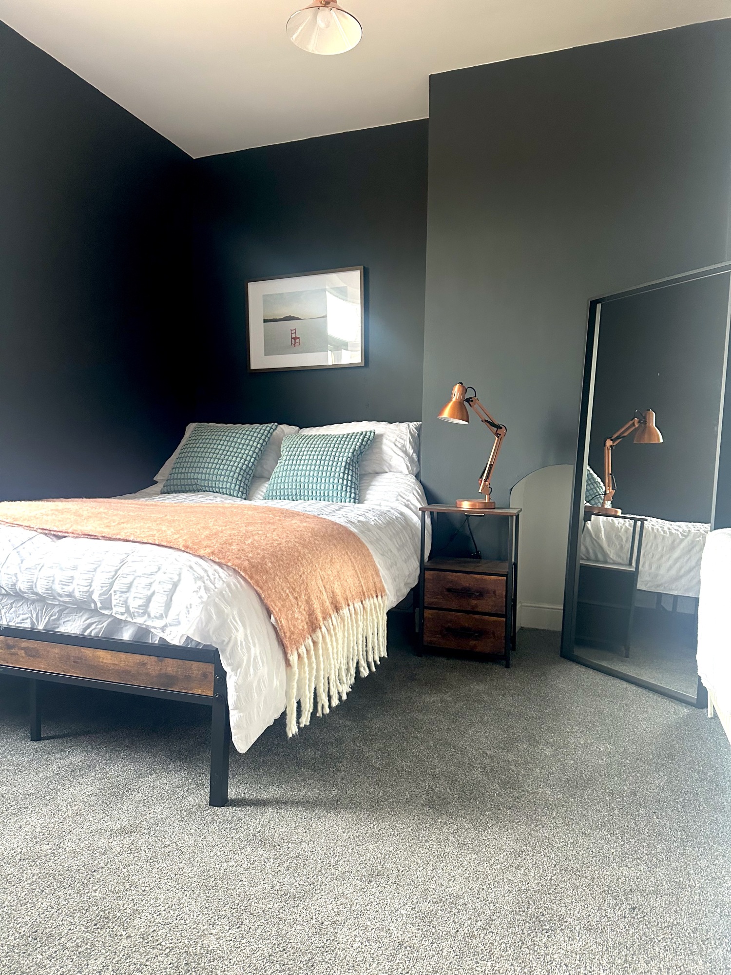 Bedroom Two pic 111.jpeg