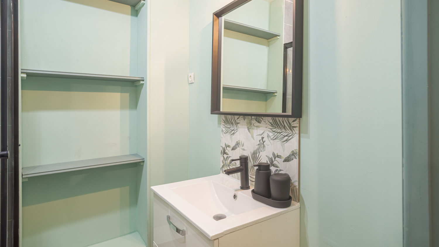 BW7A0256-Panorama HDR.jpg