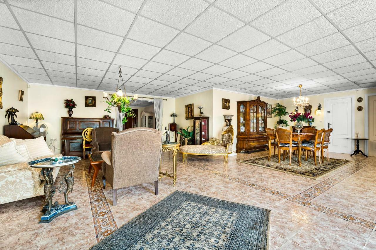 10  STARLITE SALÓN Y COMEDOR INTERIOR.jpg