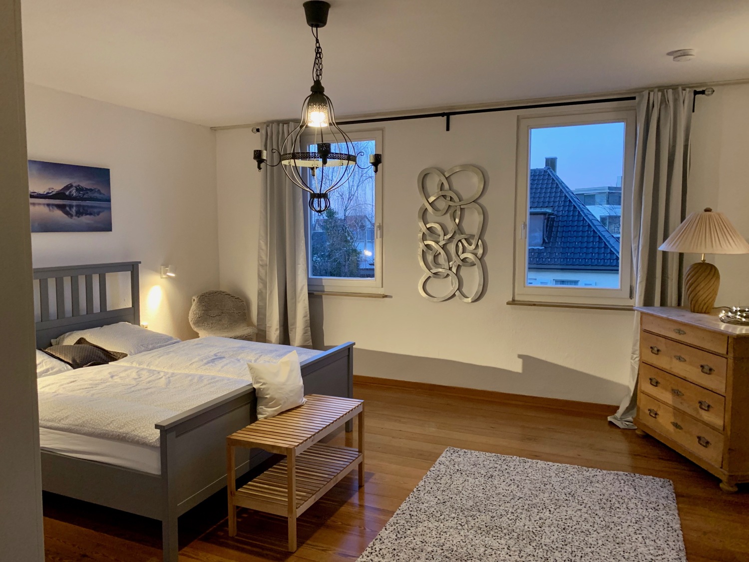 outlet-metzingen-outletcity-ferienwohnung-villa-apartment-uebernachten-kurzzeitmiete-stadtvilla-privat-appartment-historical-DG-Schlafen1-1.jpeg