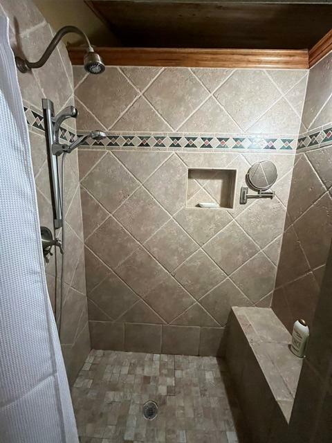 Master 1_Shower.jpeg