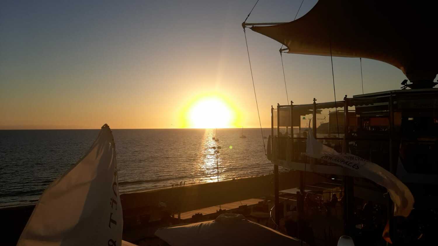 164 Sonnenuntergang Sunny Beach Meloneras   2023-11-02 um 18.13.19_39acaf20.jpg