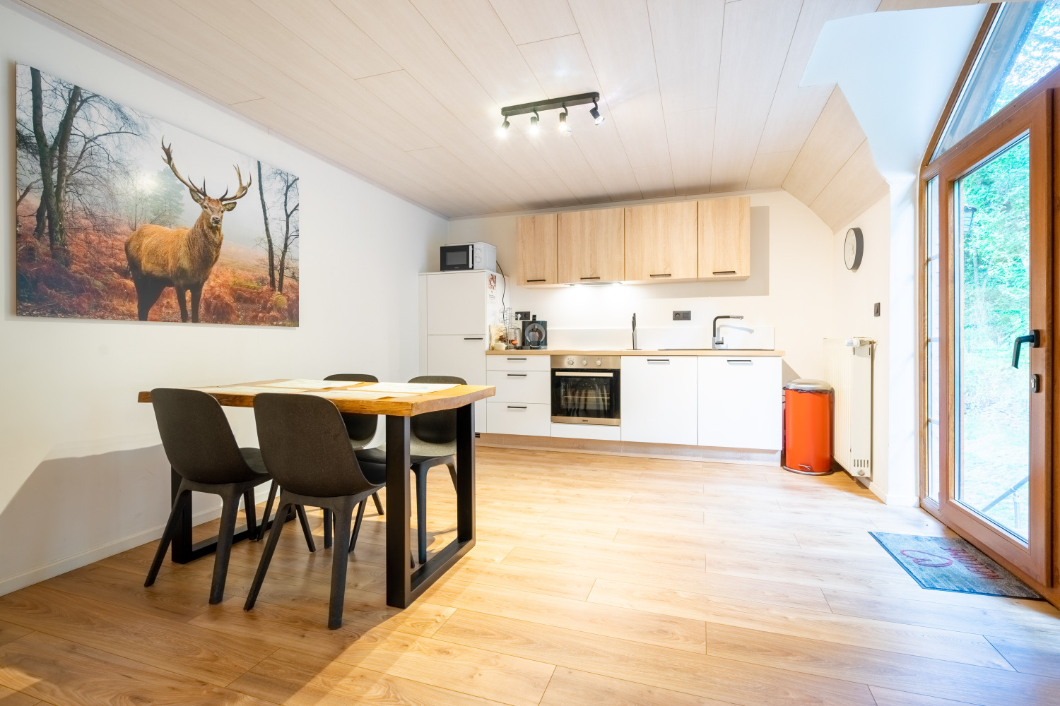 Bills Lodge Web-.jpg