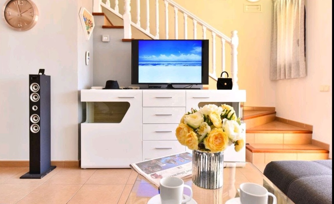 18-09-11 Medienlandschaft im Salon .jpg