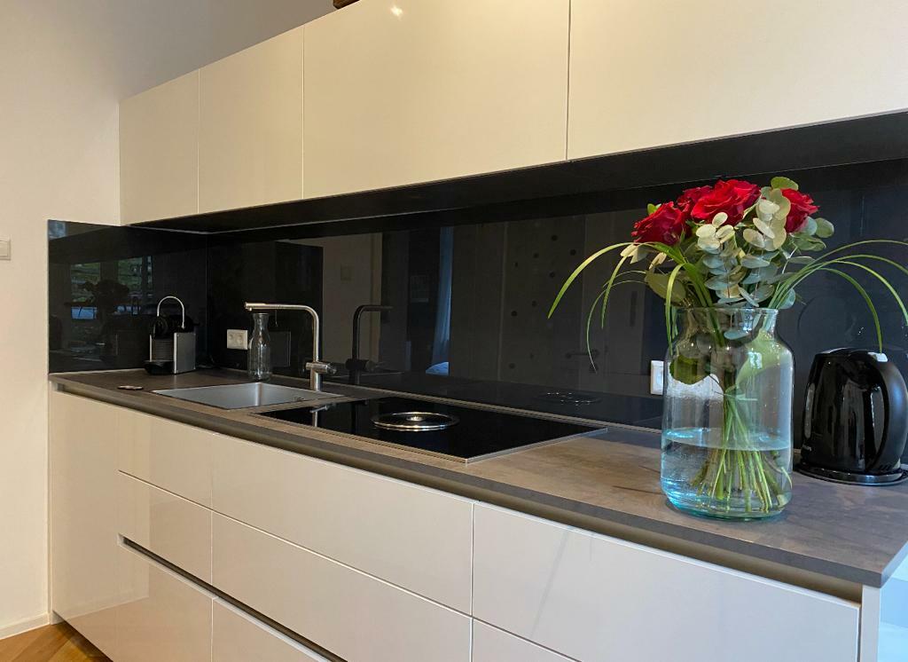 WhatsApp Image 2023-12-13 at 21.49.40 (1).jpeg