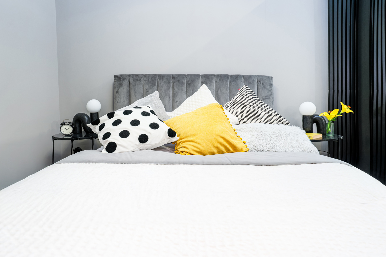 wygodne duże Łóżko mieszkanie w centrum Łódź.jpg