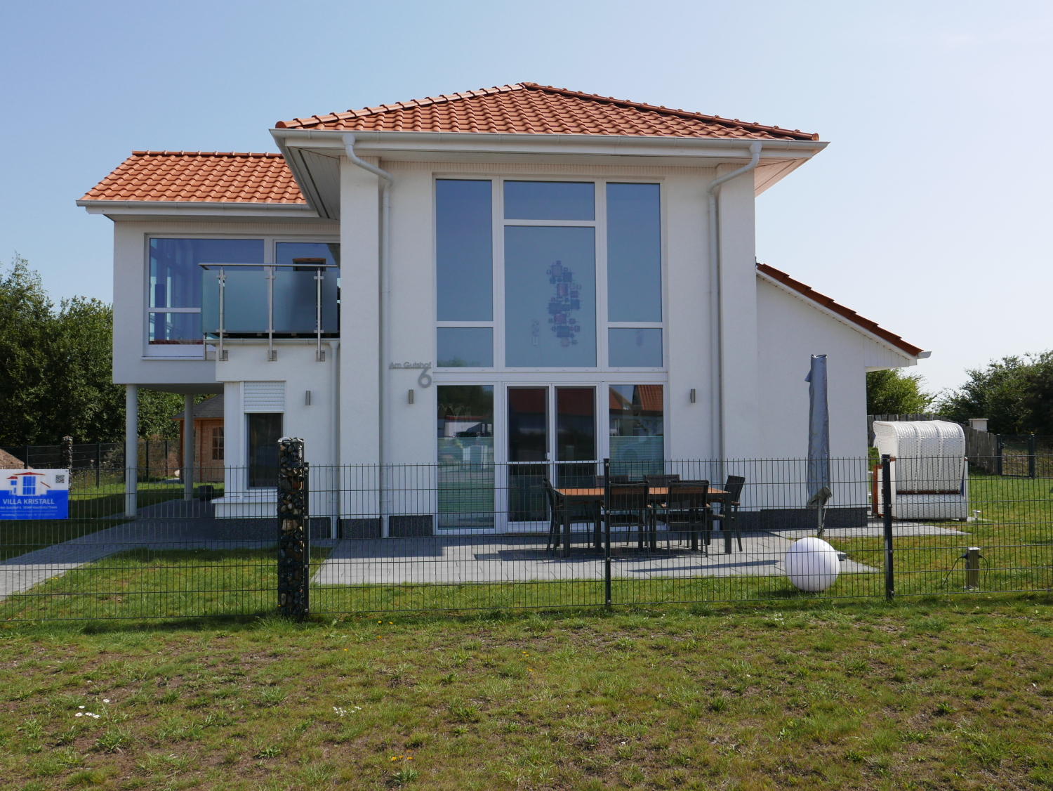 Villa Kristall - Vorderansicht.jpg