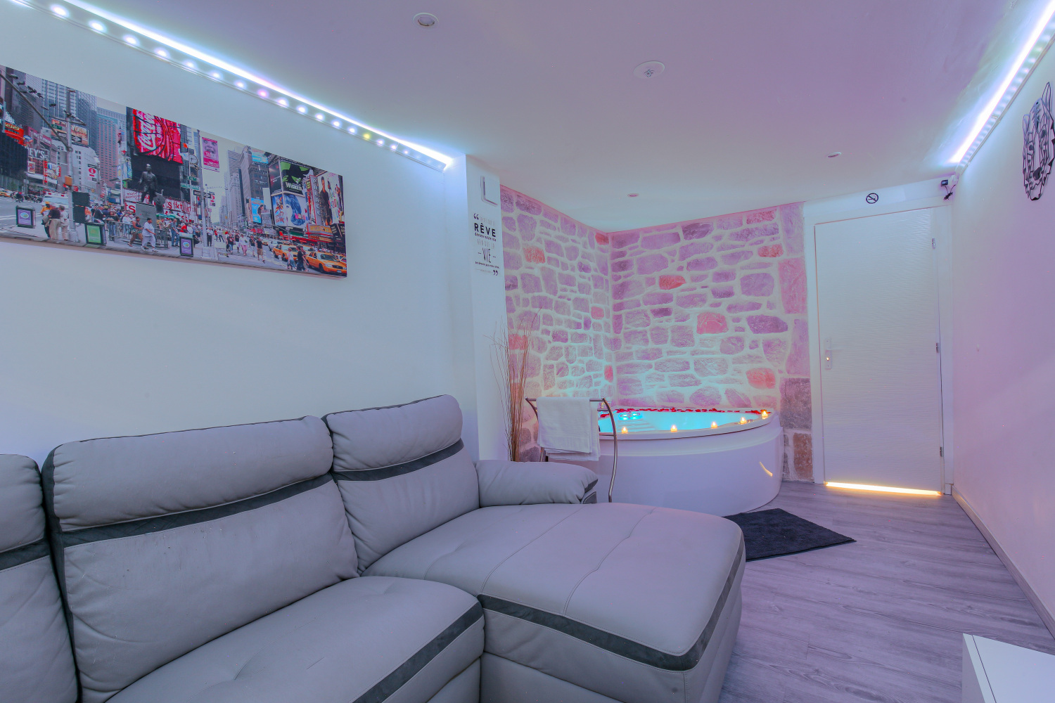 025 - La suite neuvilloise - 01 septembre 2023.jpg