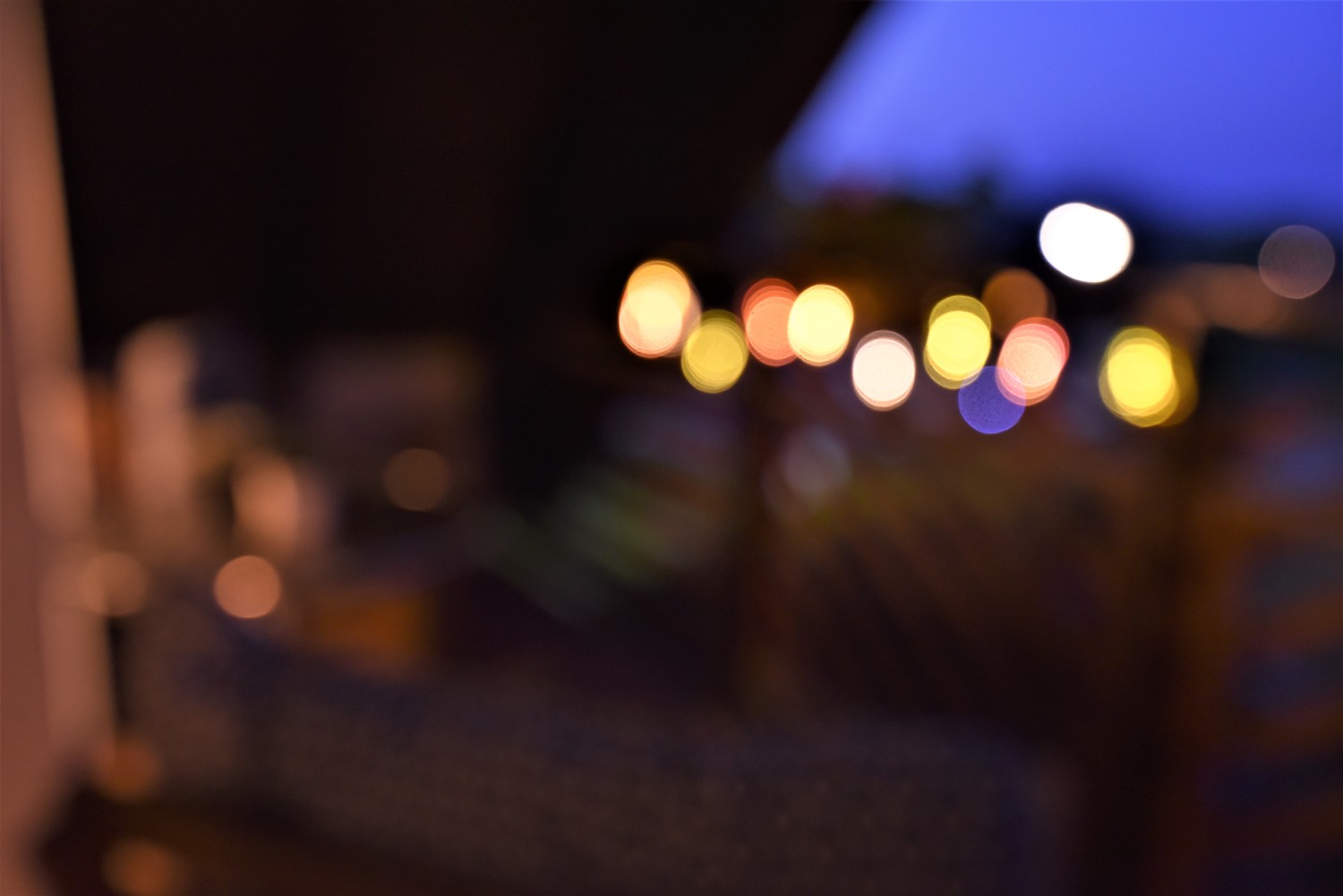 Wallpaper Lights Balcony (2).JPG