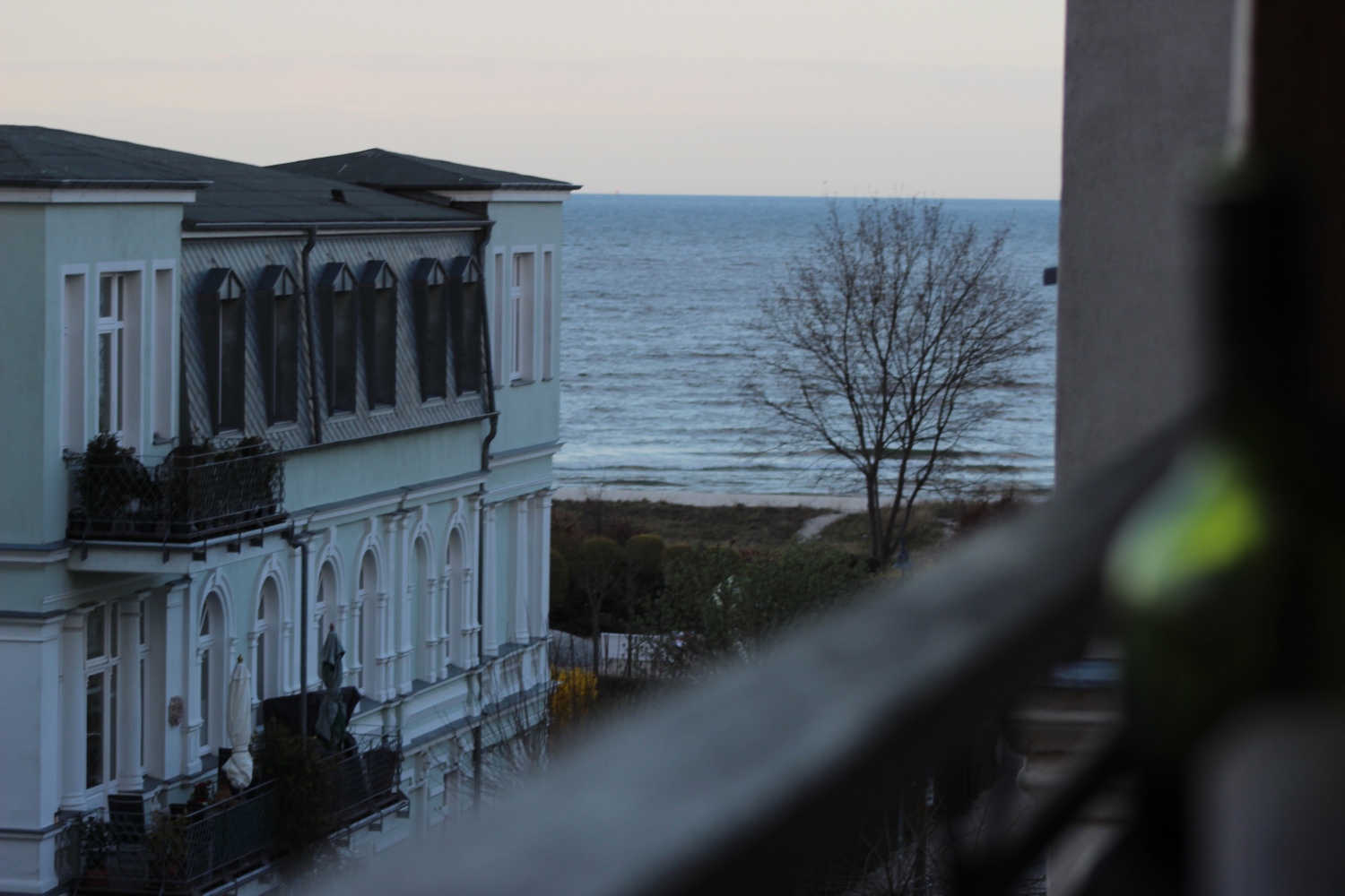 Friedrich Balkon Kopie.jpeg