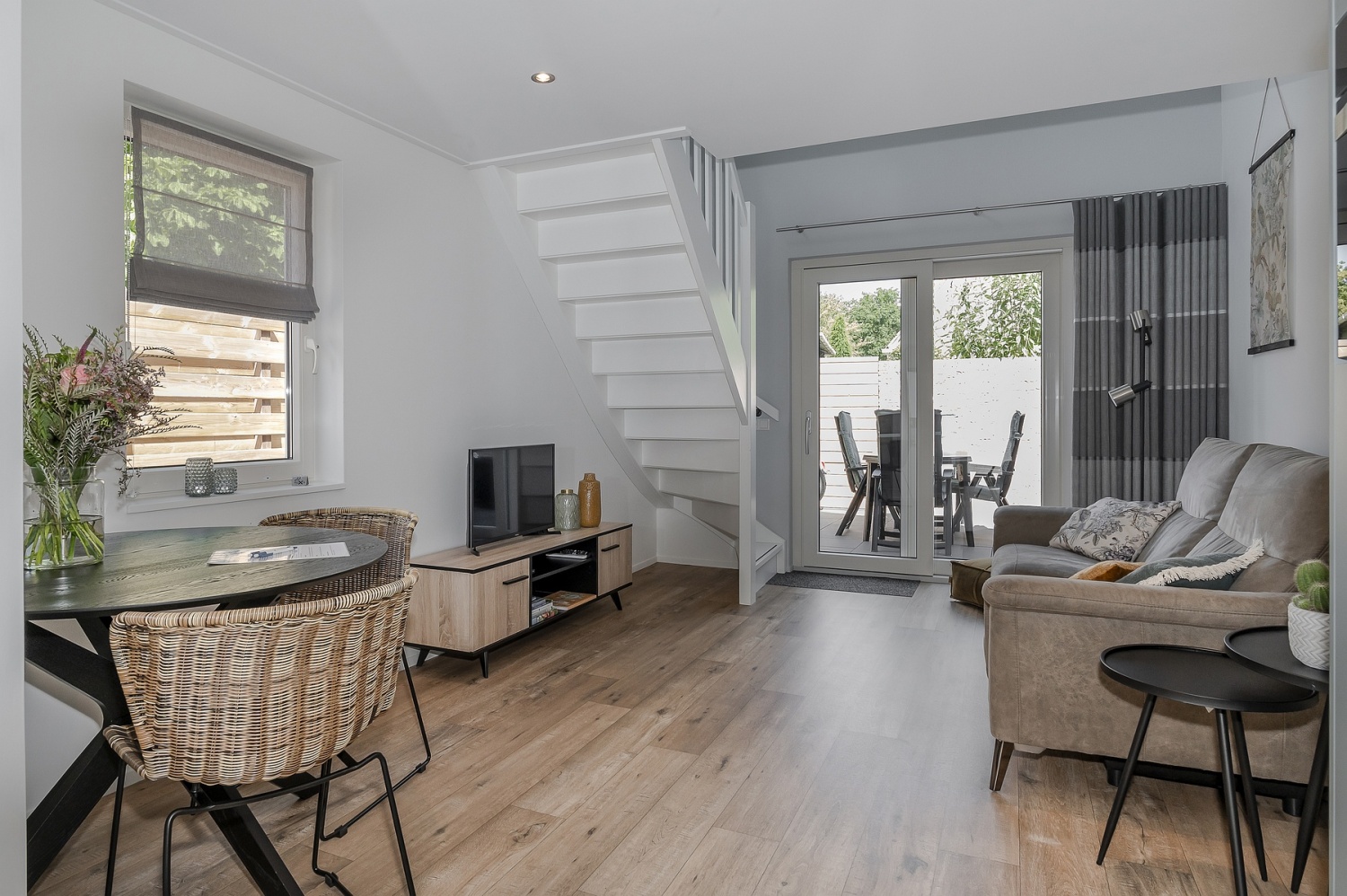 Woonkamer Vakantiehuis 2bijZee.JPG