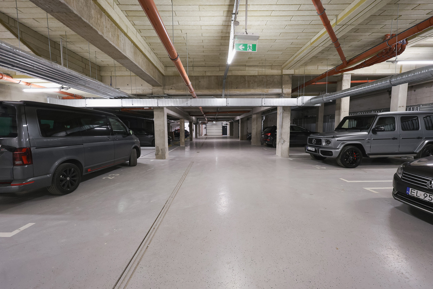 miejsce w garażu_.jpg