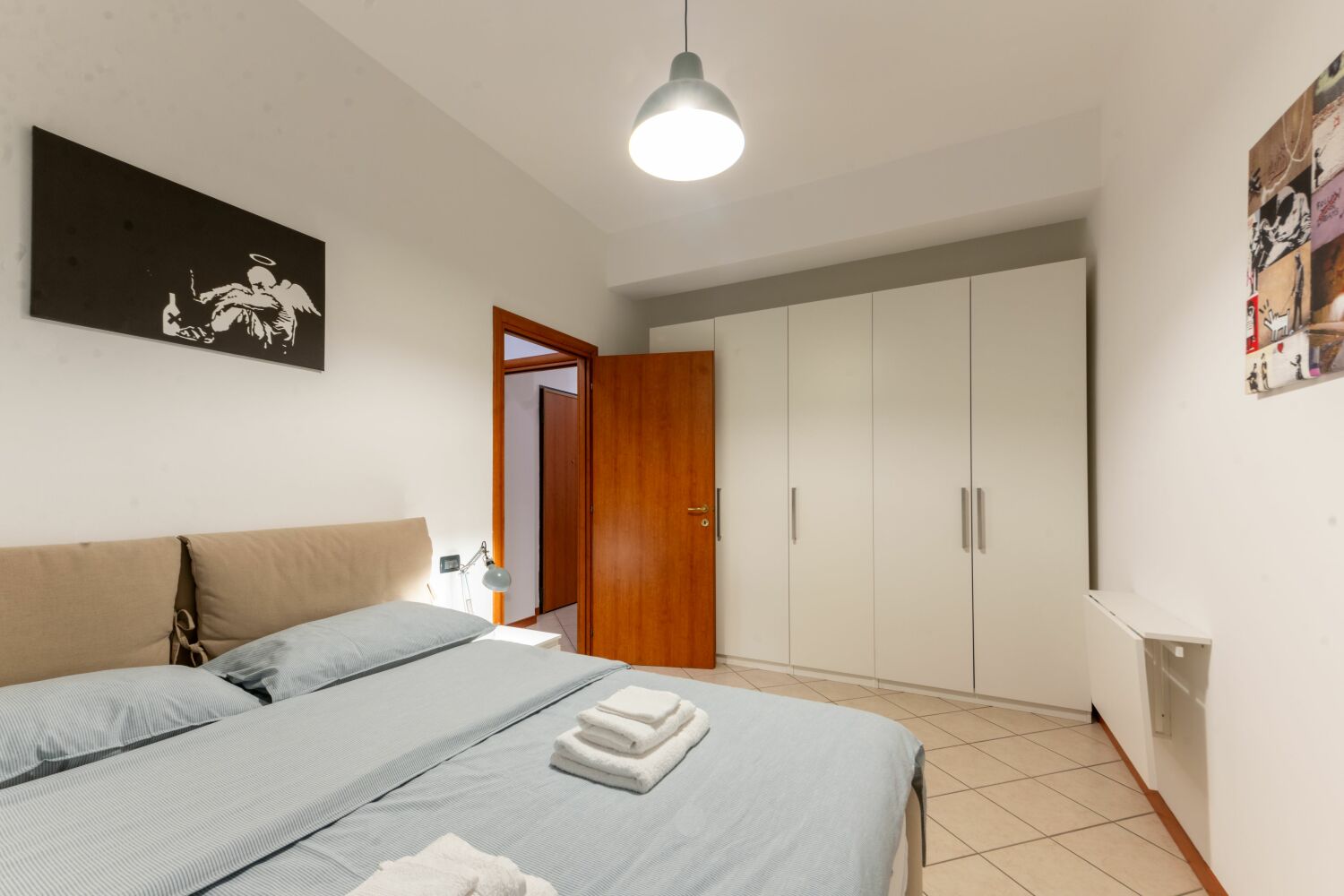 Camera da letto (5).jpg