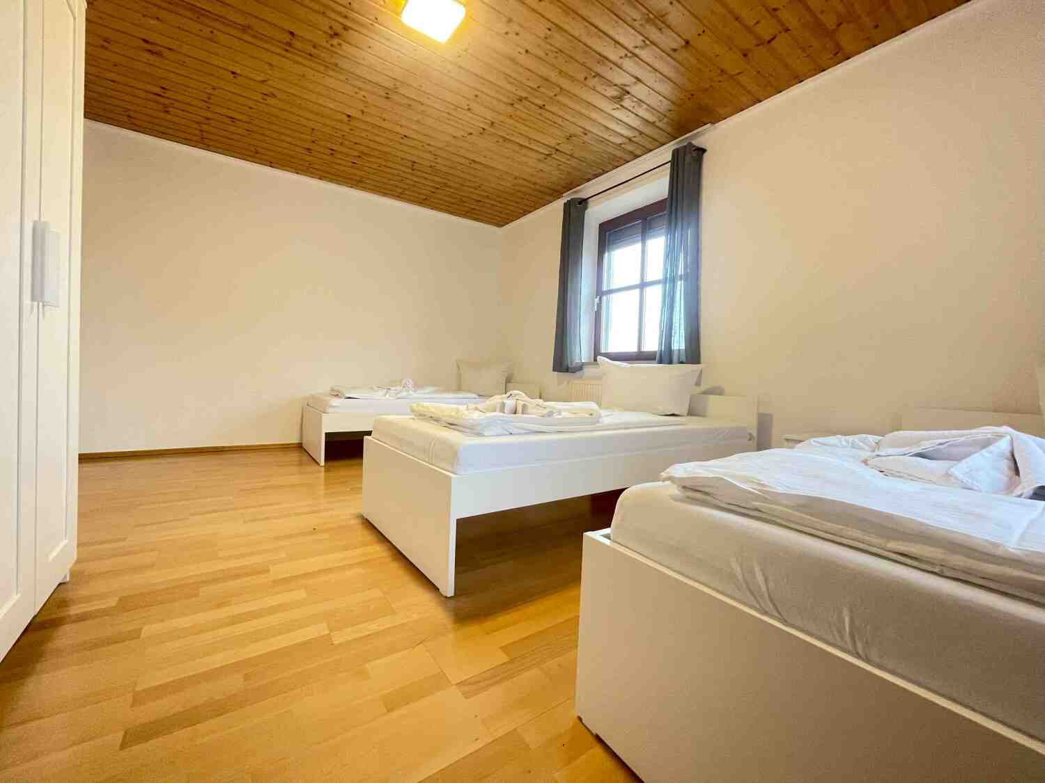 SAD261_(EG) Fichtlstraße 8, 92421 Schwandorf (6).jpg