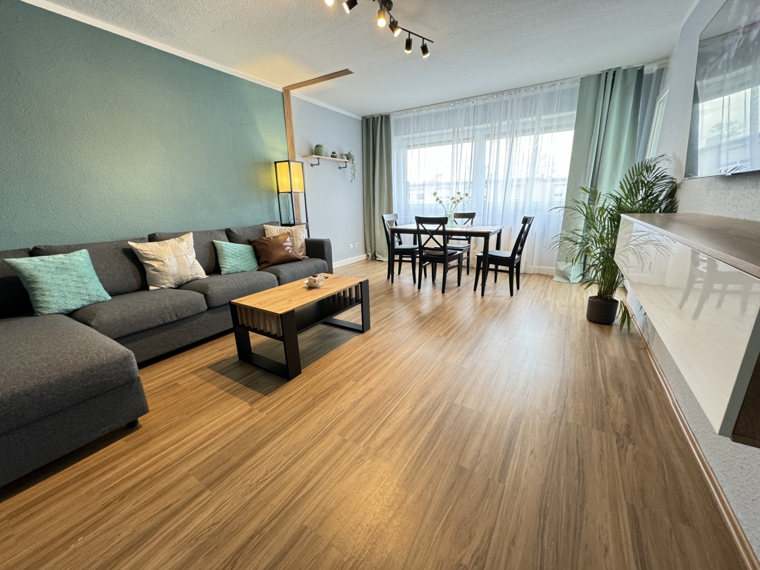 24-04-08 16-59-36 0273.jpg